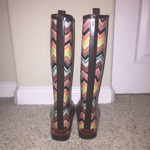 MISSONI FOR TARGET zig zag rain boots US7 - Picture 2 of 7